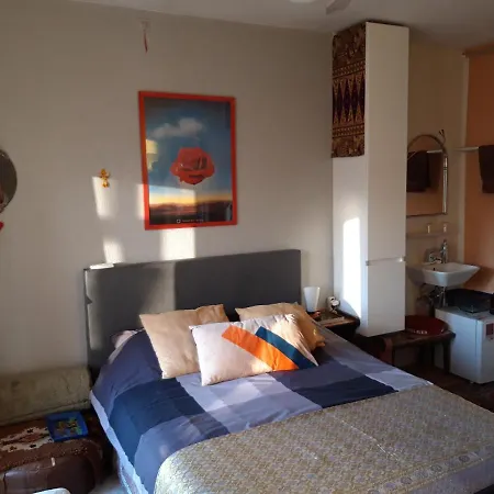 Homey Budget Bedroom Amsterdam Exterior photo
